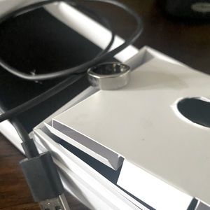 Gen 3 Oura ring size 8- no charger included